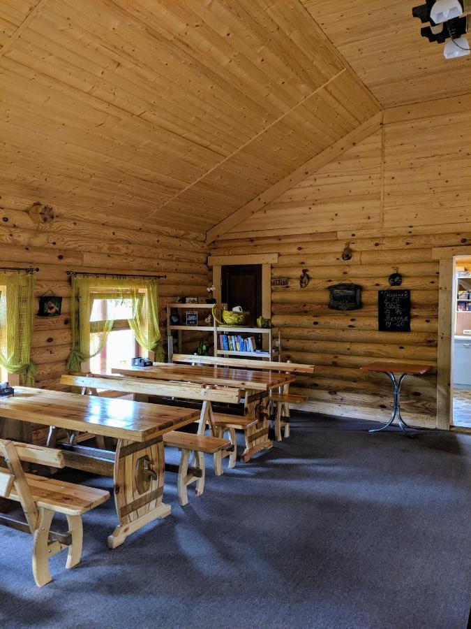 Asher Tatariv Exteriör bild