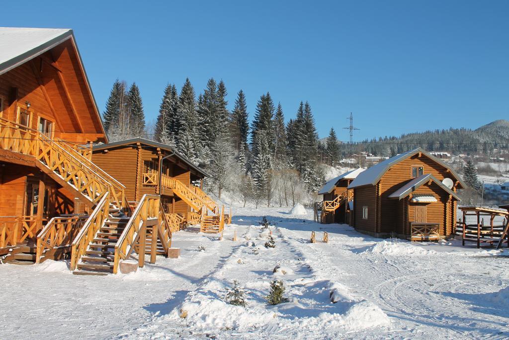 Asher Tatariv Exteriör bild
